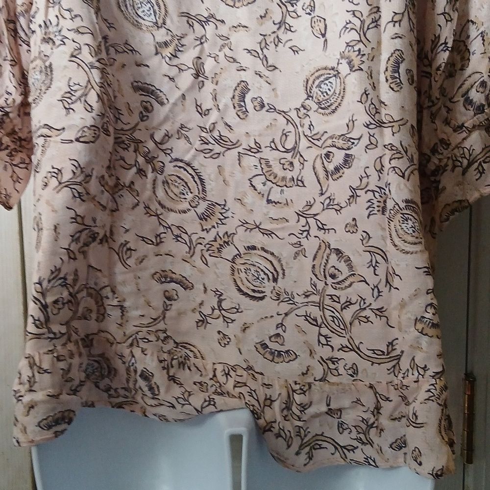 Lucky Brand peachy cream black Floral V-Neck Blouse Sz XL NWOT - Picture 6 of 8